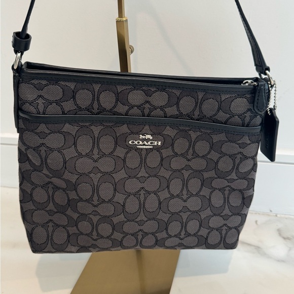 Coach large file Crossbody Bag EUC Carcosl Gray Canvas - Picture 6 of 15